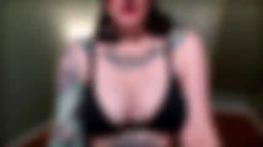 Ti incanto con il mio top del bikini.