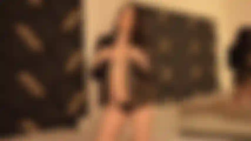 Come and lick my nipps