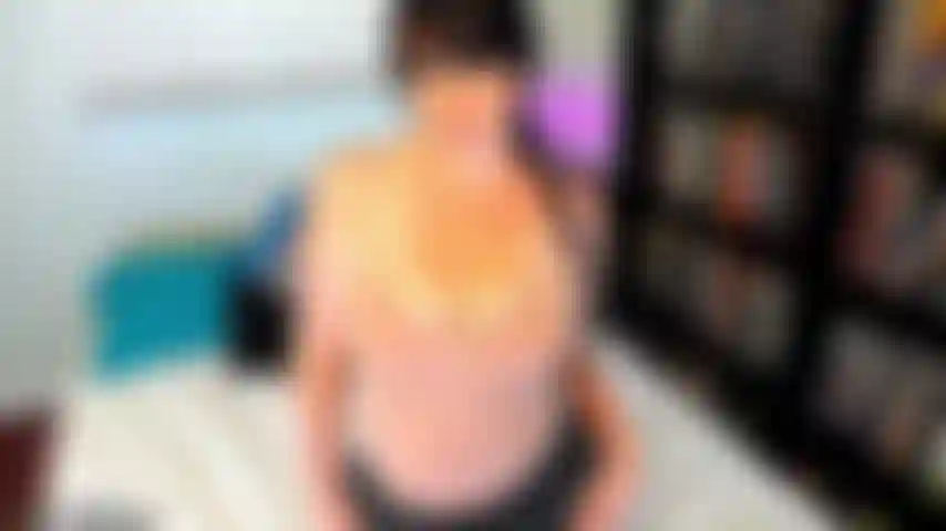 La casa distrutta dalle tette di eli!