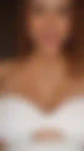 Un piccolo assaggio di tette.