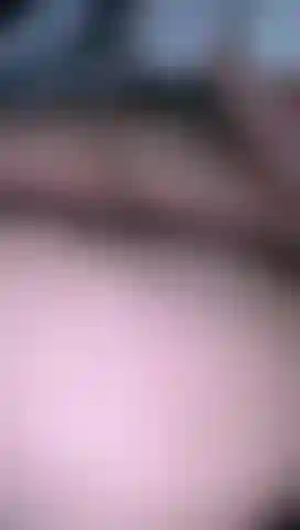 Strofina la mia figa rosa.