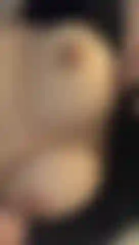 Il tempo a casa assaggia le tette strofina la figa rosa.