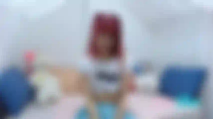 Guarda come faccio un fantastico pompino al mio giocattolo preferito.