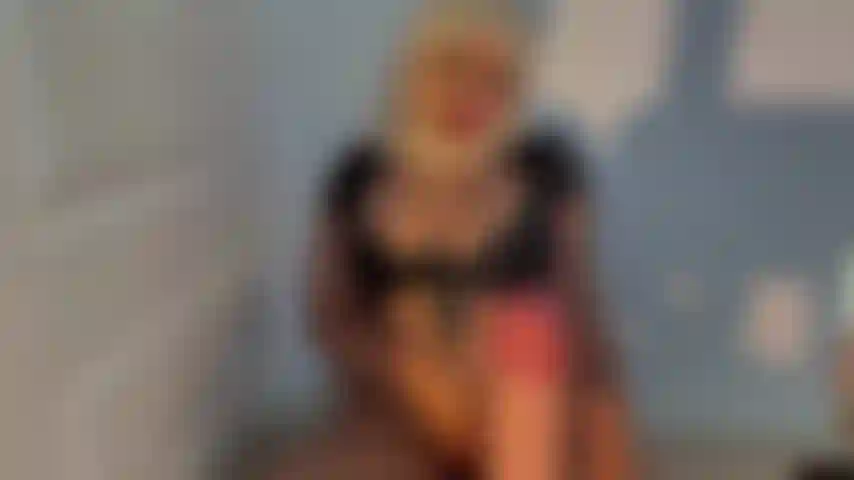 Hijabi bj: gargarismi facciali e sperma in bocca.