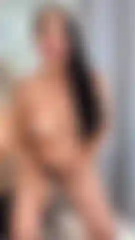 Sono pura tentazione, curve e fuoco… vieni a scoprirlo di persona. 🔥.