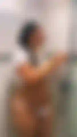 Deliziosa doccia calda.