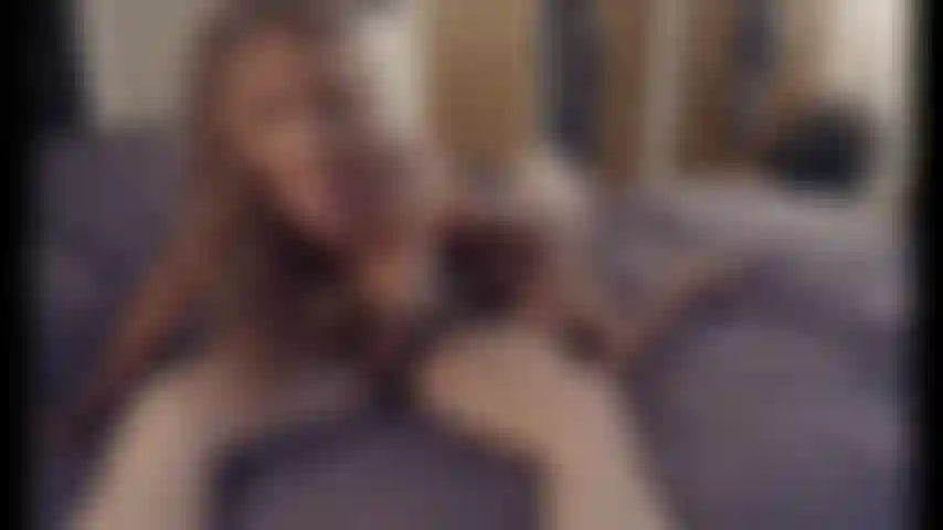 Megan foxxx @ sirboobsalot, il mio ragazzo giocattolo mi inveisce e mi viene addosso e mi scopa come una cagna.