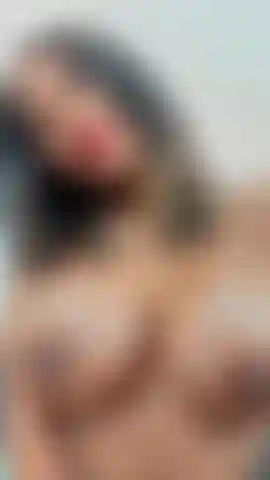 Con le tette scremate.