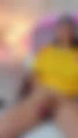 Le mie mani trovano sempre il modo di mettersi nei guai... Riesci a immaginare cosa farebbero se fossi qui con me?