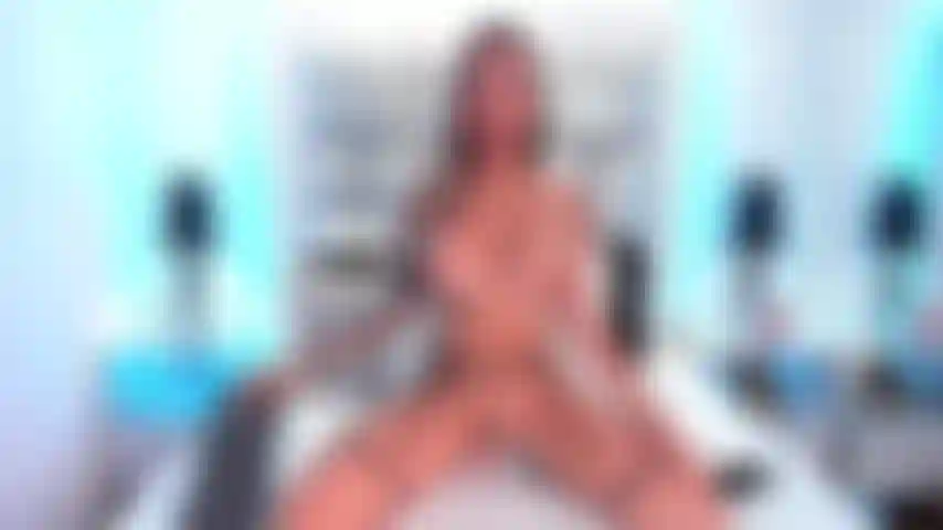 Vieni! Una scopata deliziosa è ciò che meriti da me.