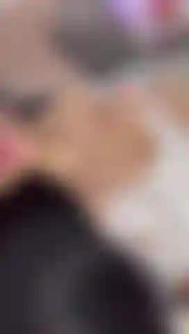 I miei capezzoli vogliono la tua bocca.