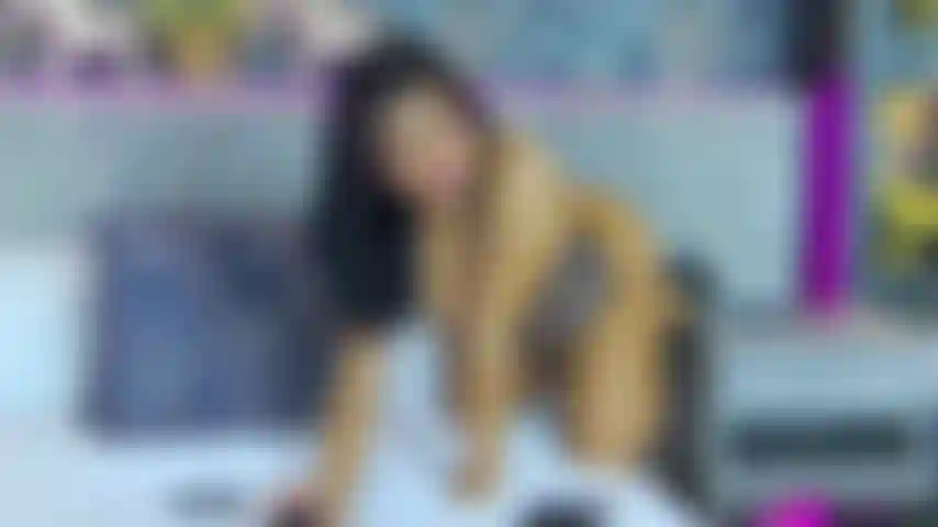 Un pompino a spogliarello.