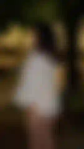 Vieni a scoparmi sotto la pioggia.