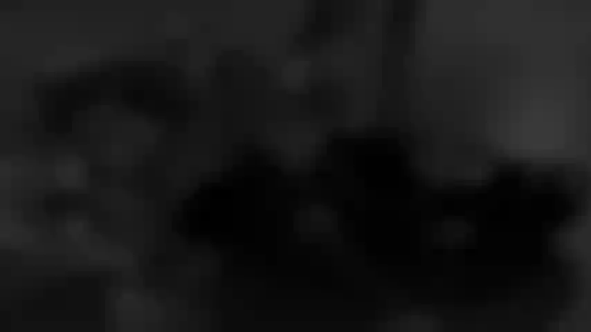 Il mio corpo è un campo minato e tu puoi innescare l'esplosione. Mi piace caldo, caldo, caldo.