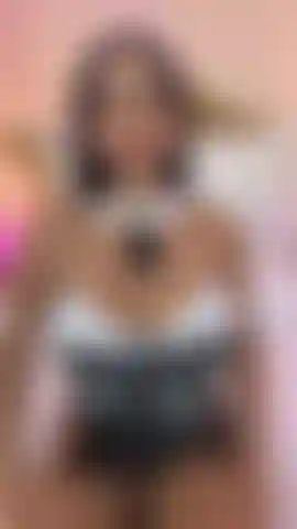 sexy cleavage🥵