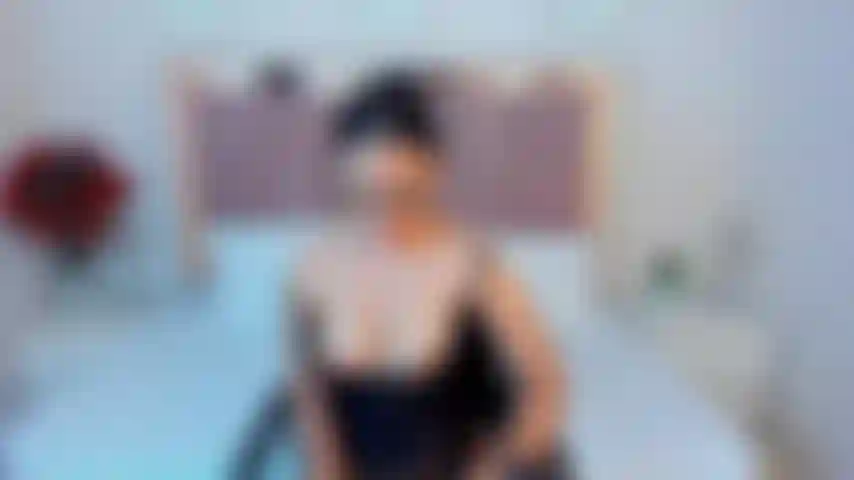 Che gioca con le dita nella mia figa.