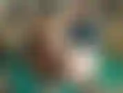 Due ragazze carine scopano forte sul pavimento circondate dal colore! Mi viene sulle tette e sulla pancia!