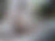 Un breve segmento di me che mi godo un giocattolo di vetro sulla mia veranda, circondato da specchi, uno che mostra in particolare la mia faccia mentre mi giro e ti do entrambi gli angoli! Una breve anticipazione per il mio primo caricamento.