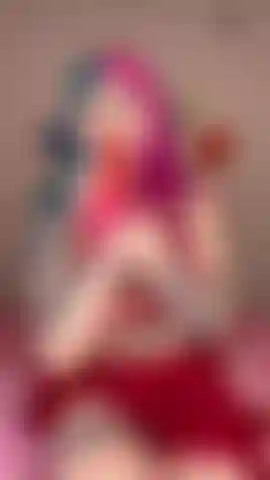 Una figa fantastica con un dildo e un'inculata.