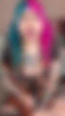 Che squirta dall'anale.