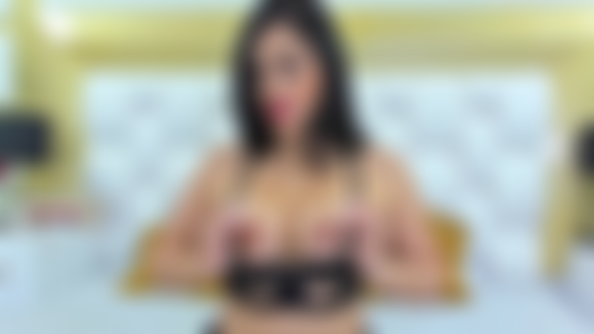 Le tette di mila ti faranno desiderare il tuo cazzo tra di loro!!