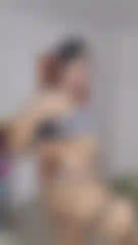 Lara croft diventa cattiva con un grosso cazzo.