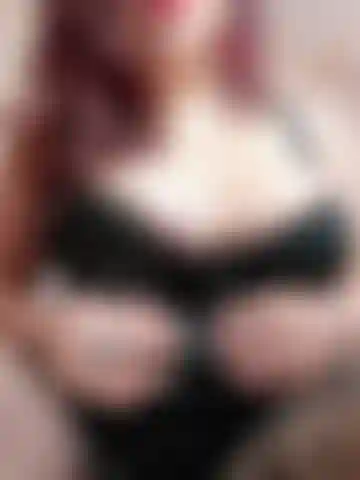 Strofinando la mia figa.