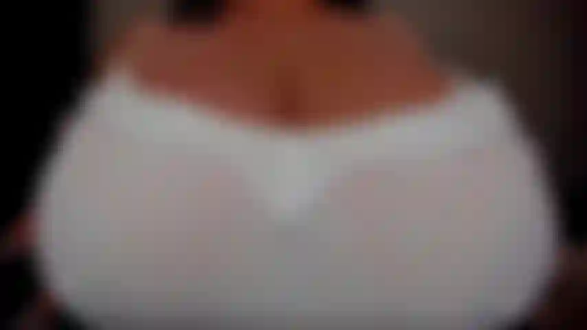 Oil tease. Goon per le mie grandi tette.