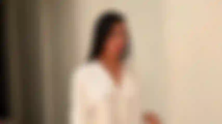 Mi piace bagnare il mio corpo, sentirmi bagnata.