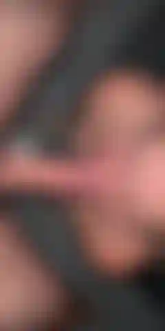 Succhiare un cazzo nella vasca idromassaggio.