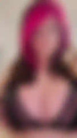 I demand you to cum on my cleave you dirty fuck. Telling to you unload on my tittys on my cleavage wearing see part through bra. #swearing #tits #bra #nipples #cleavage #joi #brat #cumonmytits #natural #boobs #glasses #pinkhair #bbw