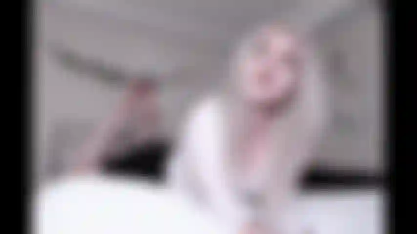 Una principessa contante schiava dei piedi, i miei piedi hanno più potere del tuo ego.