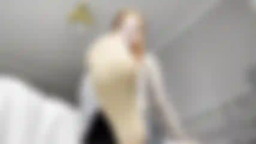 Worship and cum for my feet!