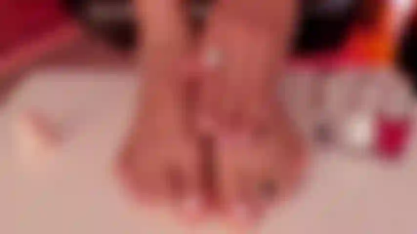 u like my nails?
