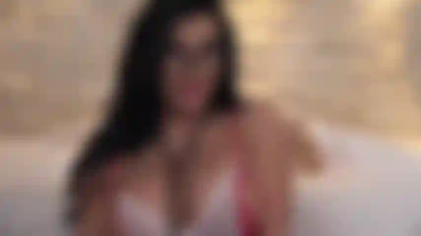 Ascolta i battiti del mio cuore e offrimi il trattamento di cui ho tanto bisogno oggi, dottore!