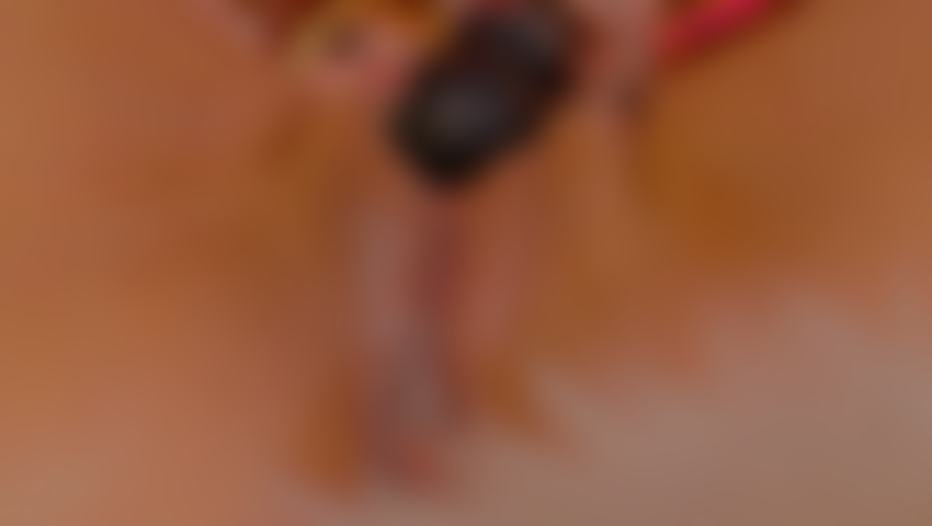 Punto di vista di una moglie bollente con una creampie.