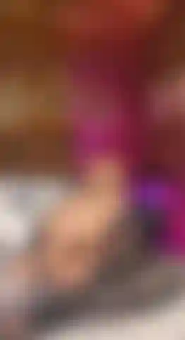 Doppio gioco! Riempi i miei buchi stretti.