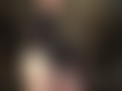 Una bbc e un'adoratrice del culo: una padrona con i capelli corti ha intenzione di infilare tutti i suoi 17 pollici di cazzo nei tuoi buchi di puttana mentre adori il suo culo perfetto ricoperto di collant.