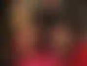 La signora vivian indossa il suo enorme strapon nero e i suoi collant lucidi color cuoio perché tu li adori.