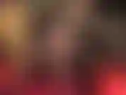 Non puoi resistere alla regina penzolante.