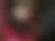 Un outfit in lattice incredibilmente sexy che stuzzica: il bel corpo della padrona in reggiseno in lattice, perizoma, calze e stivali alti e lucidi.