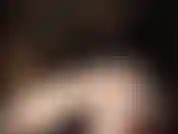 Adora le mie lunghe gambe sexy in calze e giarrettiere vintage, i miei splendidi piedi in calze di nylon e tacchi. Poi guardami mentre mi tolgo lentamente queste calze per arrivare ai miei piedi e alle mie gambe nude.