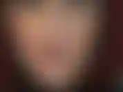 Bevi la gustosa saliva che gocciola dalla mia lingua. Questo è il tipo di bacio che riceverai dalla tua dominatrice.