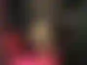 Con ciondoli, lattice, feticismo dei piedi, tacchi.