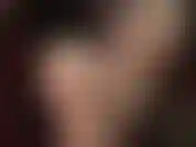 Il mio sottomesso amante dei calzini viene stuzzicato dai miei morbidi calzini soffici. Per non aver pulito bene i miei calzini riceverà qualche forte colpo dal mio frustino, poi il tocco rilassante dei miei morbidi calzini.