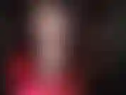 Strati di collant, feticismo dei piedi: calze bianche lucide su nero. Questo è un mix di colori molto hot.