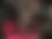 La tua dea in pelle stuzzica e tenta con le sue fantastiche gambe lunghe in nylon e i tacchi. So che ti piacerebbe strofinarti su queste gambe...