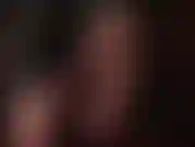 Tu hai un debole per le suole e le dita dei collant neri trasparenti.