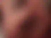 Feticismo dei piedi - primo piano dei miei piedi perfetti, dita nude da succhiare e piante morbide da leccare. Pulisci i miei piedi nudi, schiava.