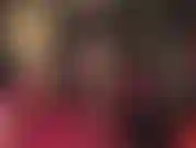 Sesso con le gambe: la padrona ti fa scopare le gambe in collant come una donna in calore.